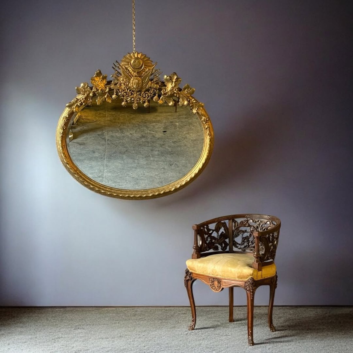 Osmanlı Hanedan İnisyalleri ile Süslenmiş Altın Varaklı Antika Ayna