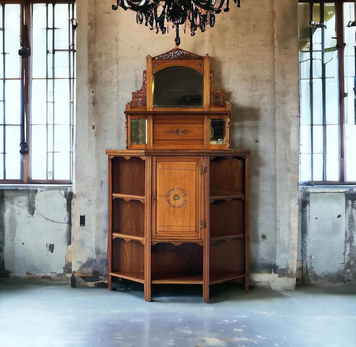 İngiliz Edwardian Stili 1910’lardan Antika Büfe