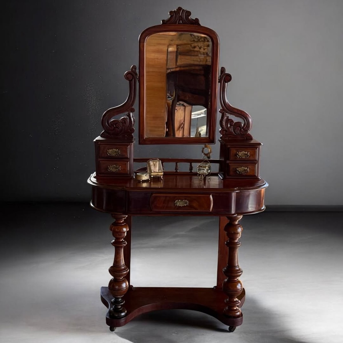 1870’ler İngiliz Victoria Dönemi Makyaj Masası.
