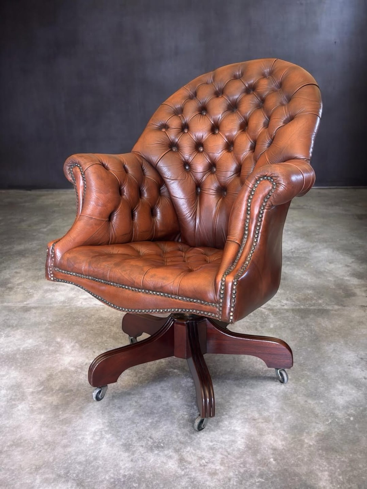 1950’ler İngiliz Chesterfield Ofis Koltuğu