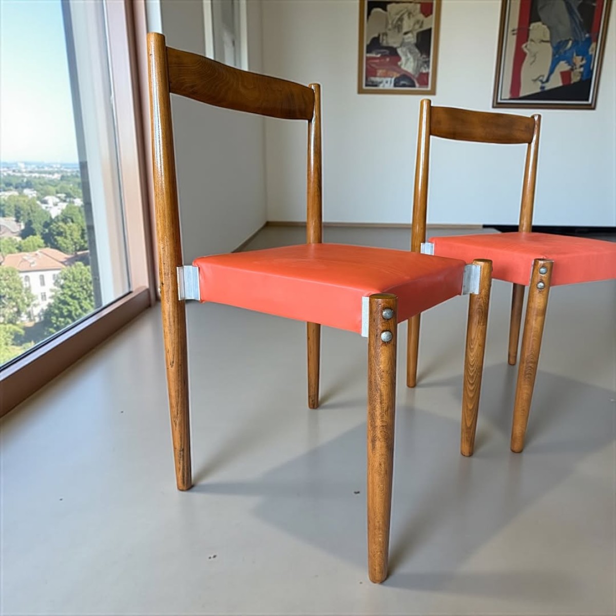 Miroslav Navratil Tasarımı Sandalyeler